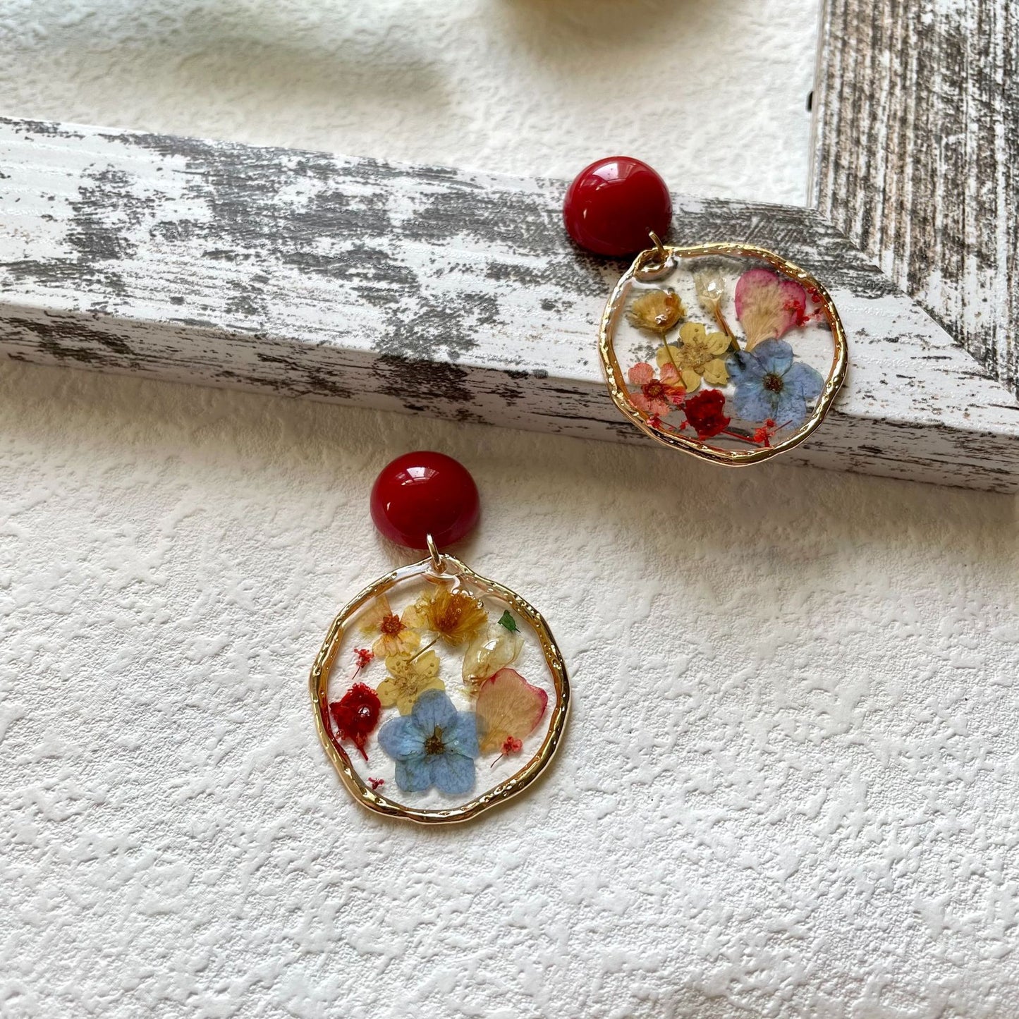 Vintage Dried Flower Plant Epoxy Earrings